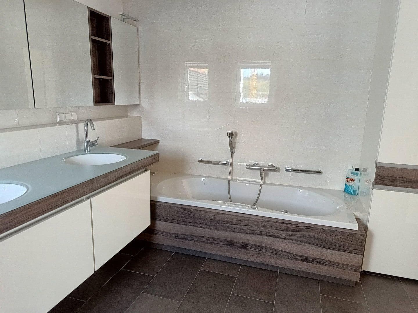 2 bedroom with open-plan kitchen flat to rent, 149 m², Sigmaringen, Baden-Württemberg 2 bedroom with open-plan kitchen flat to rent, 149 m², Sigmaringen, Baden-Württemberg