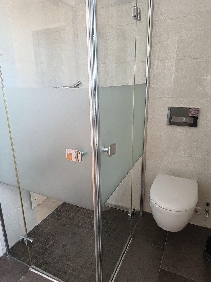 2 bedroom with open-plan kitchen flat to rent, 149 m², Sigmaringen, Baden-Württemberg 2 bedroom with open-plan kitchen flat to rent, 149 m², Sigmaringen, Baden-Württemberg