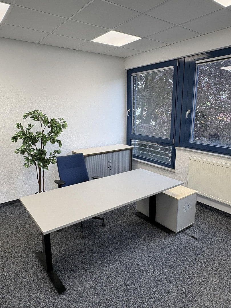 office to rent, 12 m², Berner Str. 71, Frankfurt - Nieder-Eschbach, Hesse office to rent, 12 m², Berner Str. 71, Frankfurt - Nieder-Eschbach, Hesse
