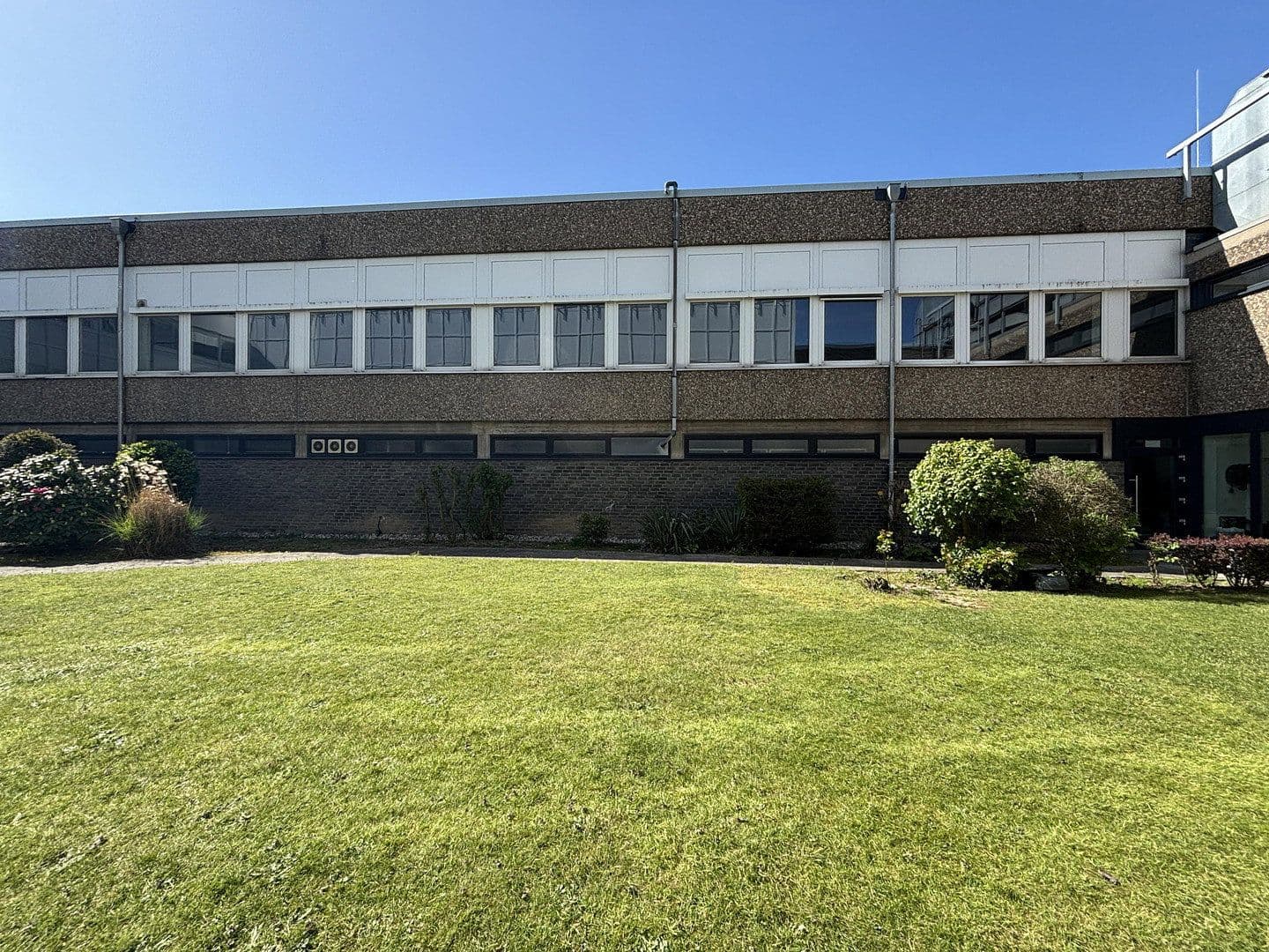 non-residential property to rent, 65 m², Moselstr. 14, Neuss, North Rhine-Westphalia non-residential property to rent, 65 m², Moselstr. 14, Neuss, North Rhine-Westphalia