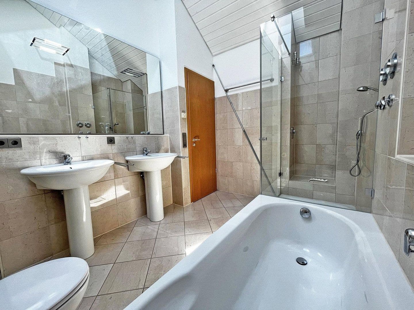 2 bedroom with open-plan kitchen flat to rent, 89 m², Lauffen am Neckar, Baden-Württemberg 2 bedroom with open-plan kitchen flat to rent, 89 m², Lauffen am Neckar, Baden-Württemberg