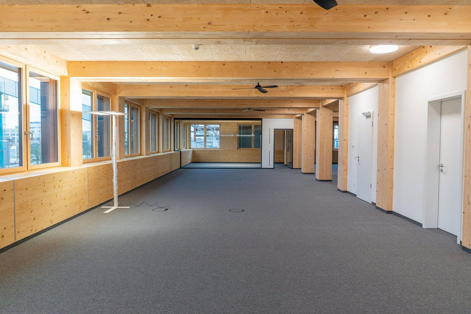 office to rent, 432 m², Hafenallee 57, Offenbach, Hesse office to rent, 432 m², Hafenallee 57, Offenbach, Hesse