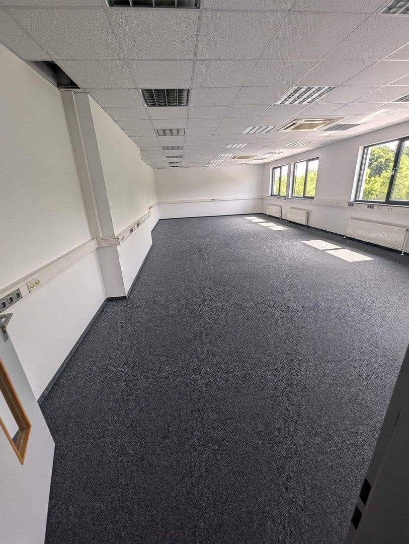 office to rent, 3,300 m², Pascalstr. 1, Ingolstadt, Bavaria office to rent, 3,300 m², Pascalstr. 1, Ingolstadt, Bavaria
