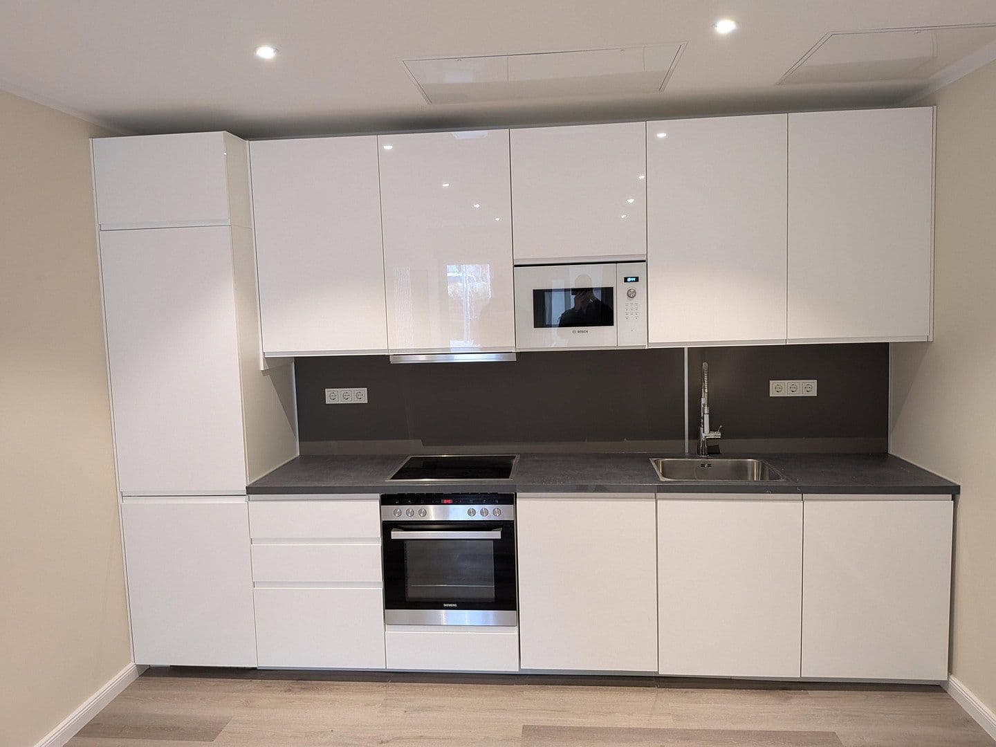 1 bedroom with open-plan kitchen flat to rent, 71 m², Schmidtstraße 8, Rüdesheim am Rhein, Hesse 1 bedroom with open-plan kitchen flat to rent, 71 m², Schmidtstraße 8, Rüdesheim am Rhein, Hesse