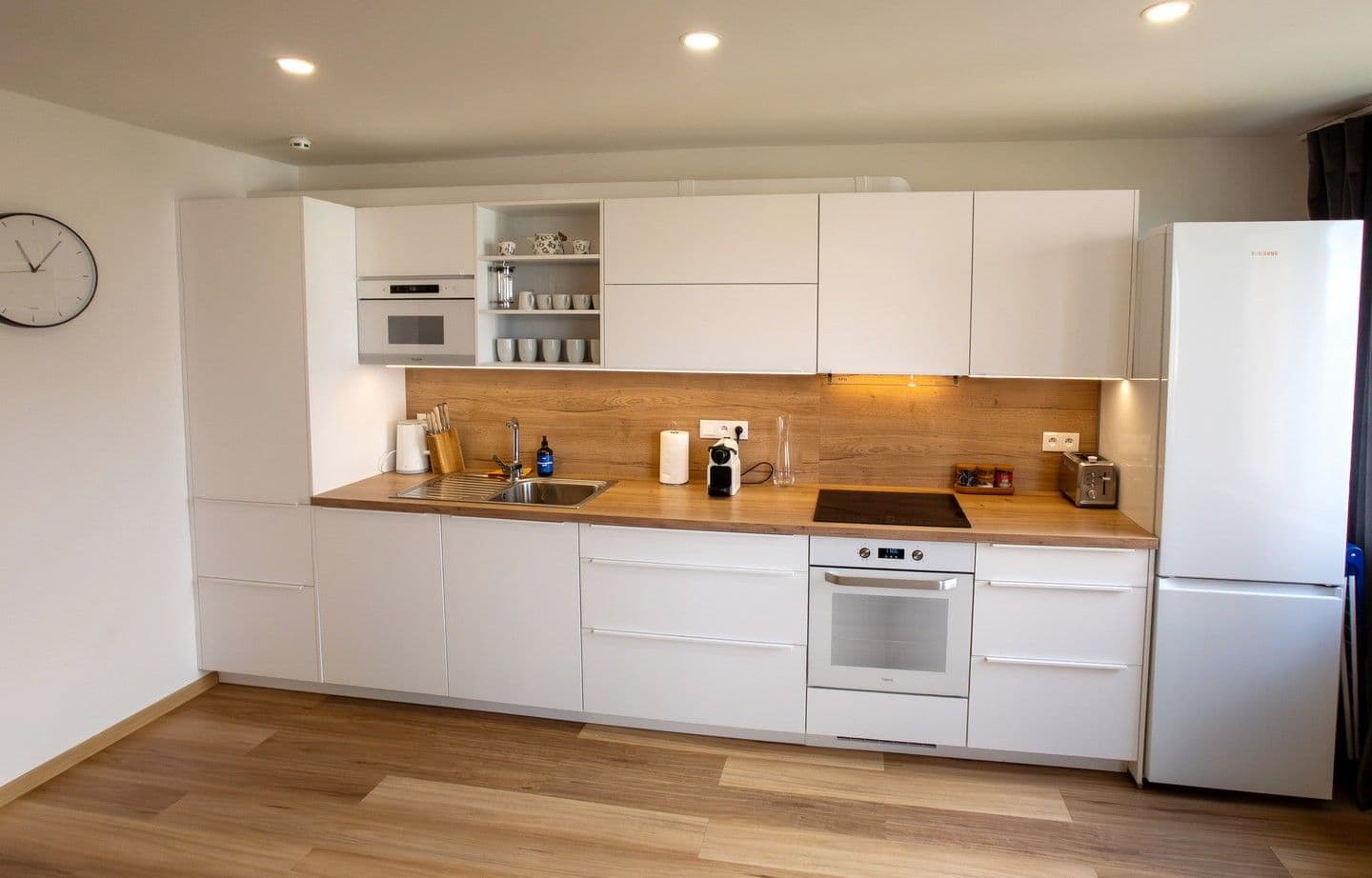 2 bedroom with open-plan kitchen flat to rent, 67 m², Bítovská, Prague, Prague 2 bedroom with open-plan kitchen flat to rent, 67 m², Bítovská, Prague, Prague