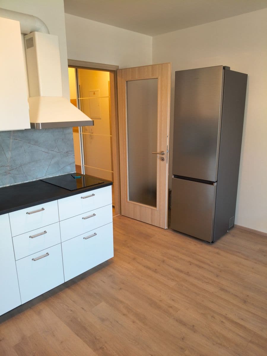 Studio flat to rent, 35 m², Bukačova, Prague, Prague Studio flat to rent, 35 m², Bukačova, Prague, Prague