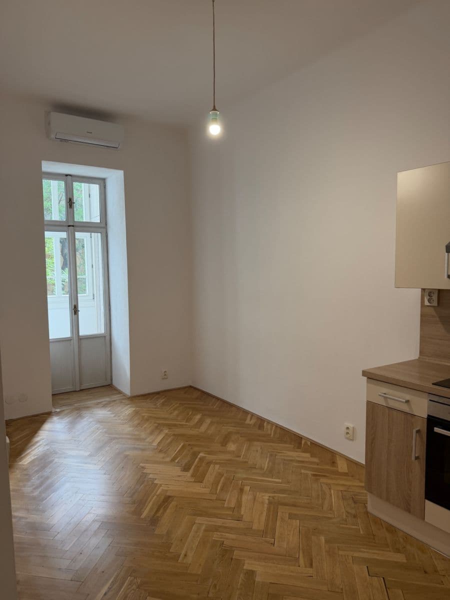 1 bedroom flat to rent, 45 m², Dukelských hrdinů, Prague, Prague 1 bedroom flat to rent, 45 m², Dukelských hrdinů, Prague, Prague