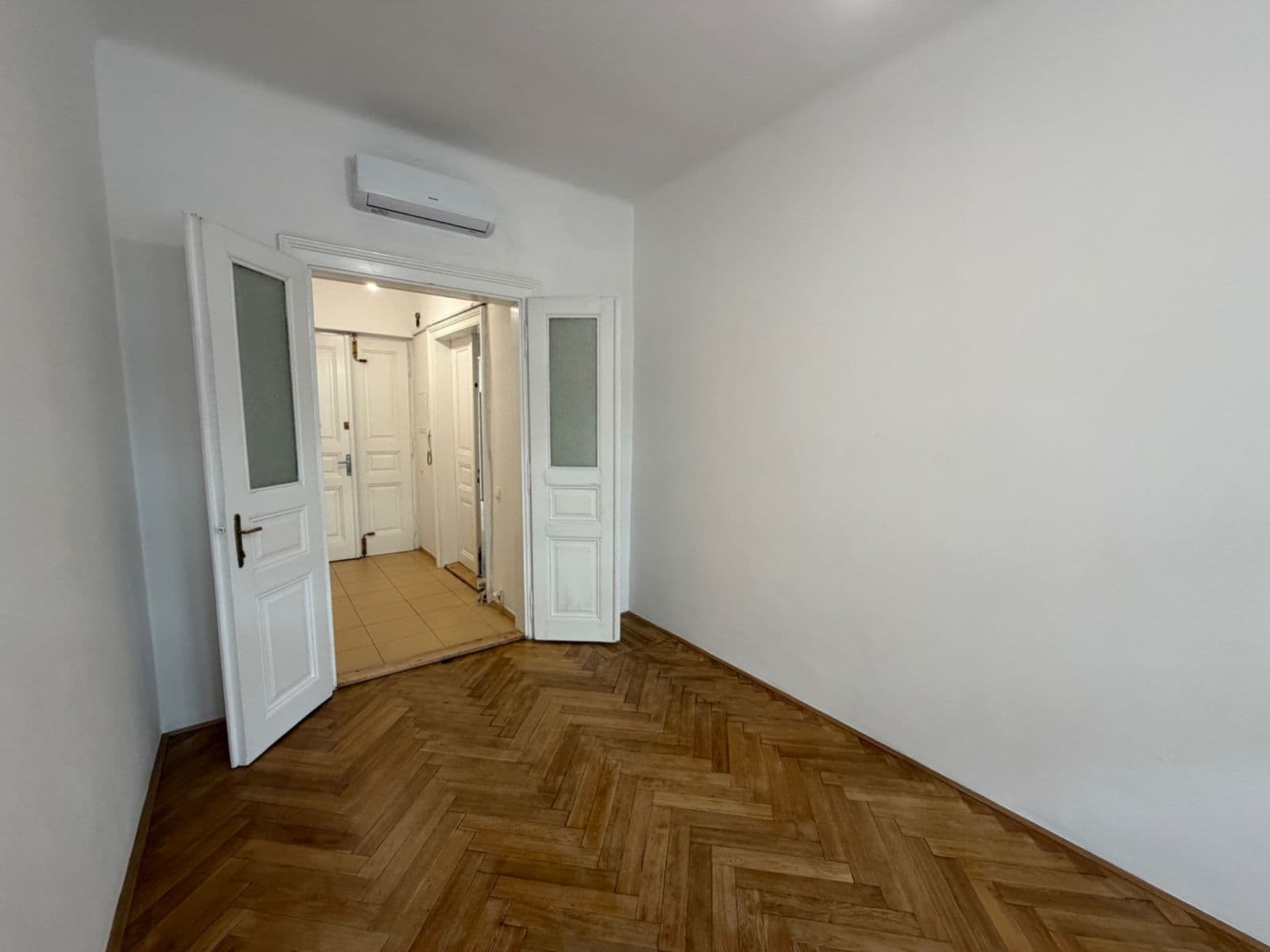 1 bedroom flat to rent, 45 m², Dukelských hrdinů, Prague, Prague 1 bedroom flat to rent, 45 m², Dukelských hrdinů, Prague, Prague