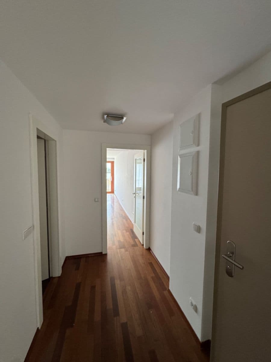 1 bedroom with open-plan kitchen flat to rent, 61 m², Paříkova, Prague, Prague 1 bedroom with open-plan kitchen flat to rent, 61 m², Paříkova, Prague, Prague