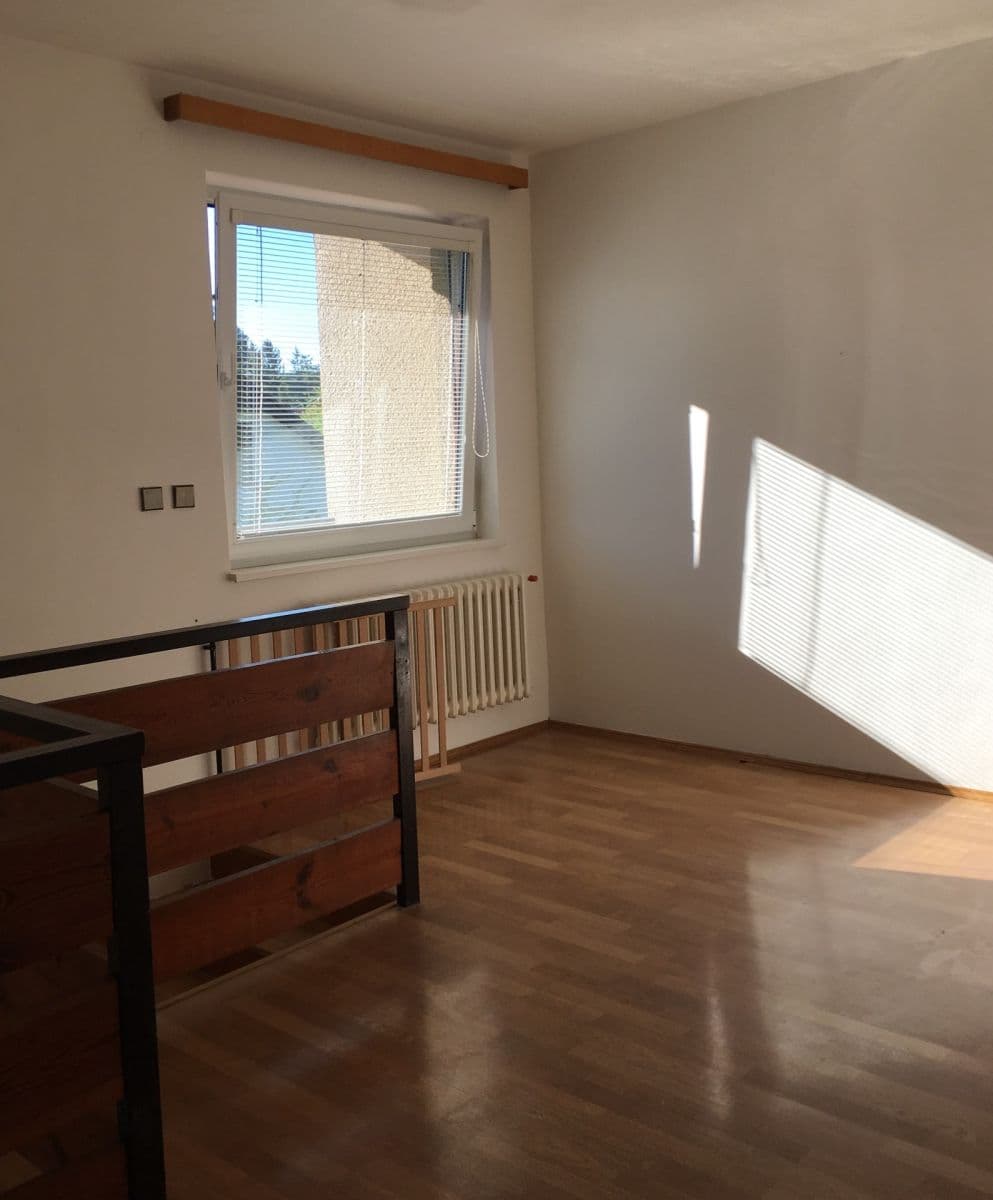 6 bedroom flat to rent, 125 m², V Souhradí, Řevnice, Středočeský Region 6 bedroom flat to rent, 125 m², V Souhradí, Řevnice, Středočeský Region