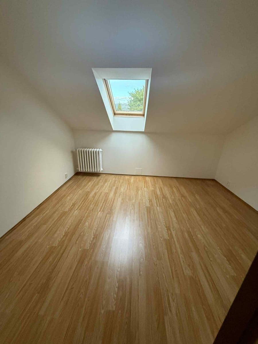 3 bedroom flat to rent, 110 m², Za Dráhou, Bystřice pod Hostýnem, Zlínský Region 3 bedroom flat to rent, 110 m², Za Dráhou, Bystřice pod Hostýnem, Zlínský Region