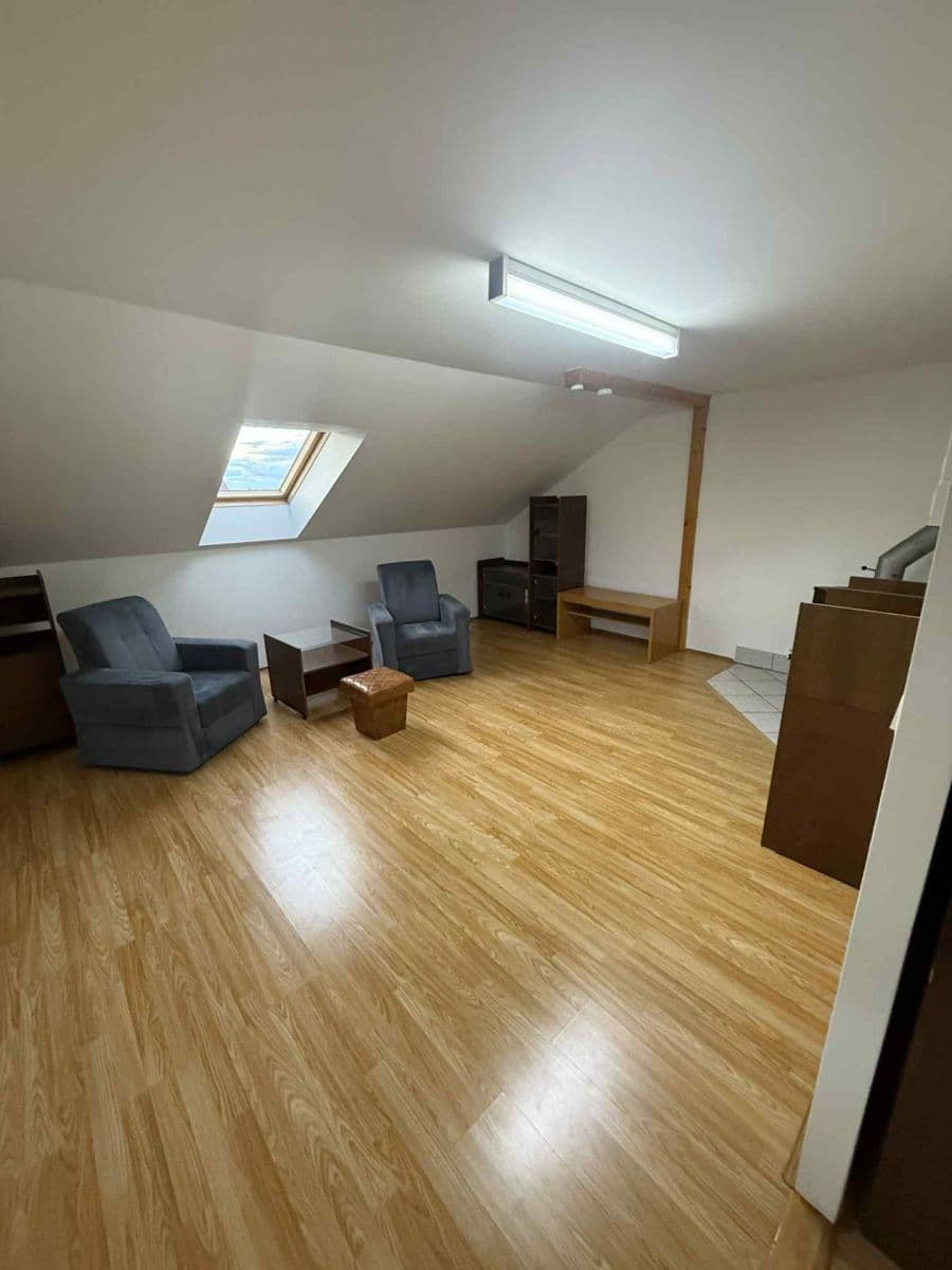 3 bedroom flat to rent, 110 m², Za Dráhou, Bystřice pod Hostýnem, Zlínský Region 3 bedroom flat to rent, 110 m², Za Dráhou, Bystřice pod Hostýnem, Zlínský Region