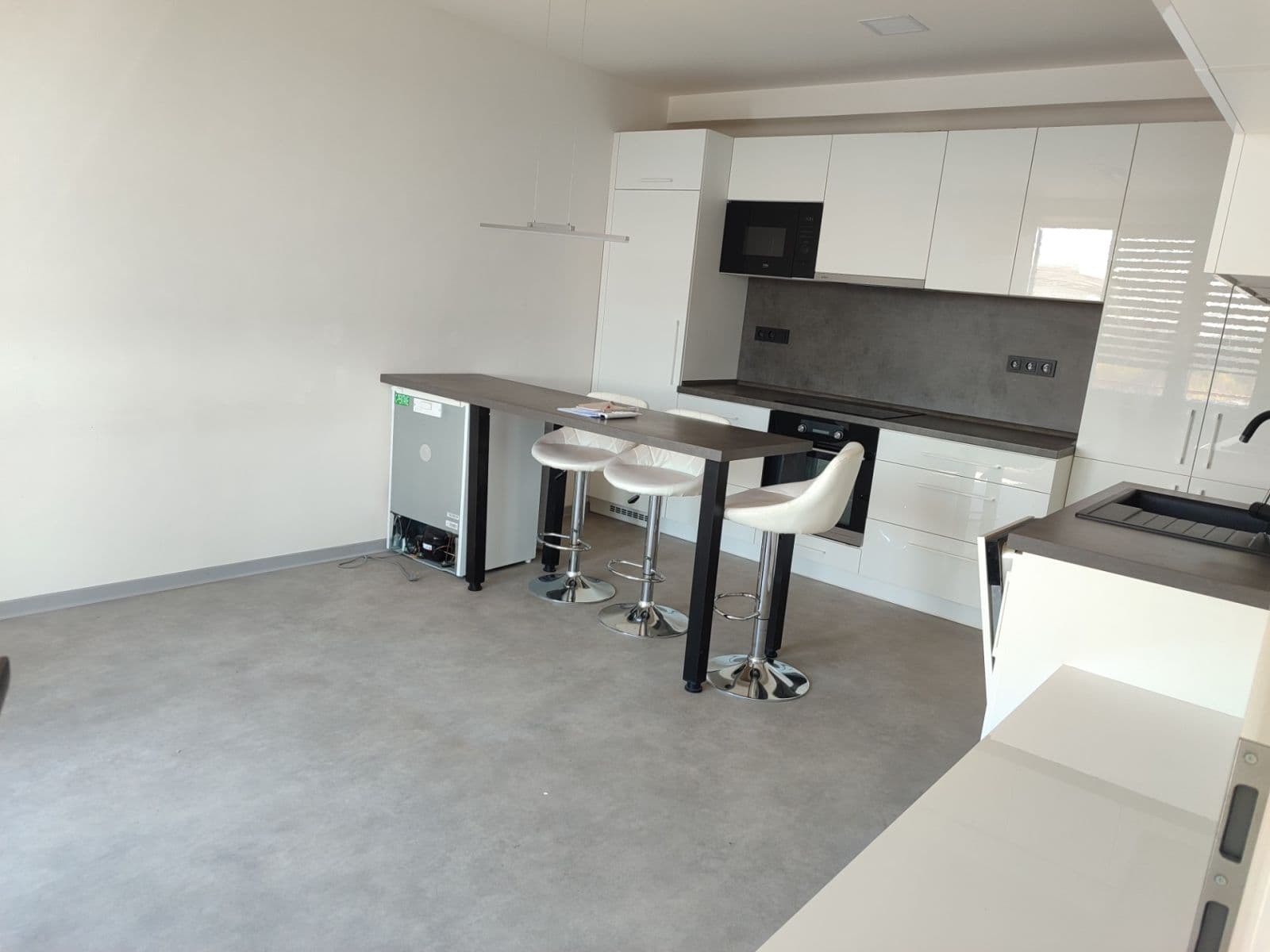 2 bedroom with open-plan kitchen flat to rent, 50 m², Pod Záhorskem, Plzeň, Plzeňský Region 2 bedroom with open-plan kitchen flat to rent, 50 m², Pod Záhorskem, Plzeň, Plzeňský Region