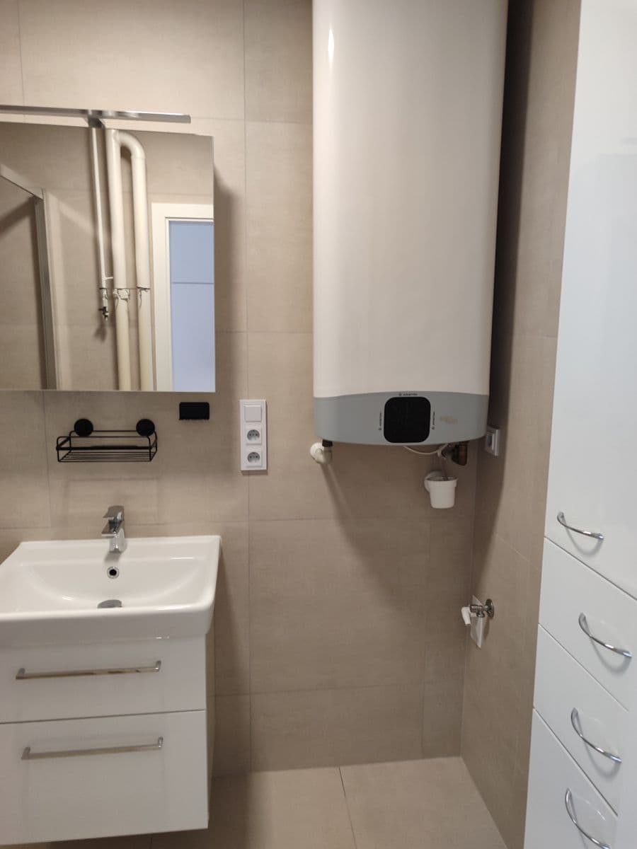 2 bedroom with open-plan kitchen flat to rent, 50 m², Pod Záhorskem, Plzeň, Plzeňský Region 2 bedroom with open-plan kitchen flat to rent, 50 m², Pod Záhorskem, Plzeň, Plzeňský Region