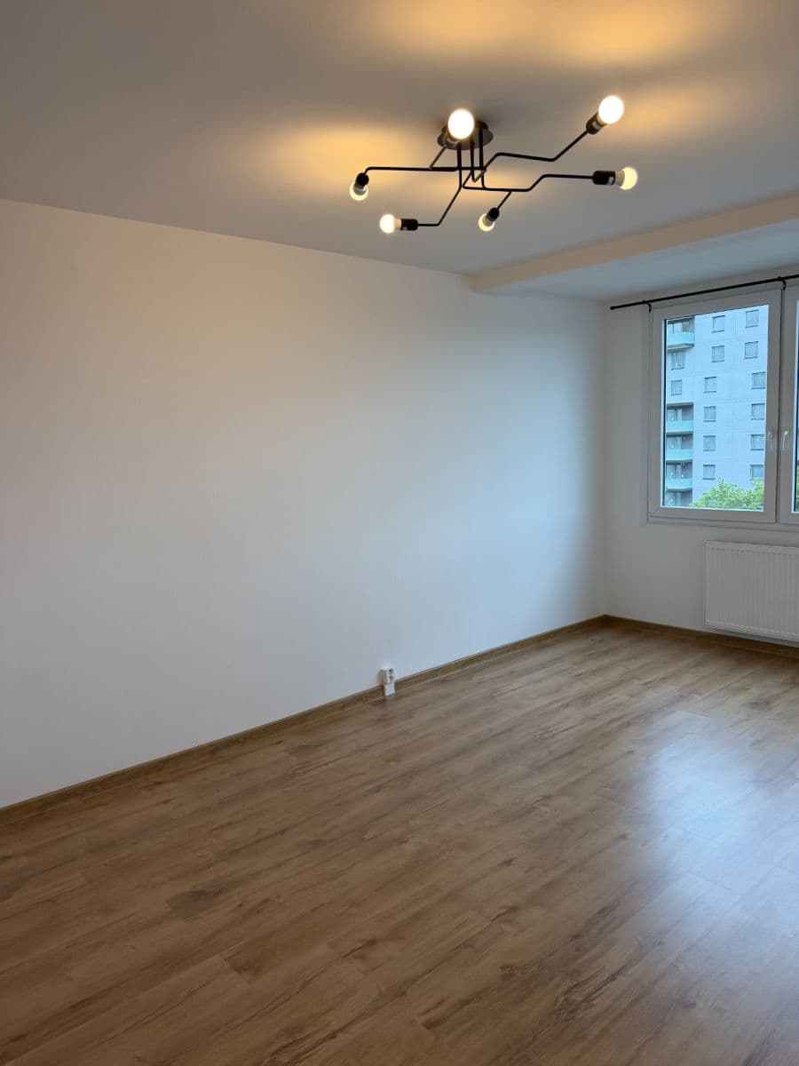 1 bedroom with open-plan kitchen flat to rent, 44 m², Prosecká, Prague, Prague 1 bedroom with open-plan kitchen flat to rent, 44 m², Prosecká, Prague, Prague