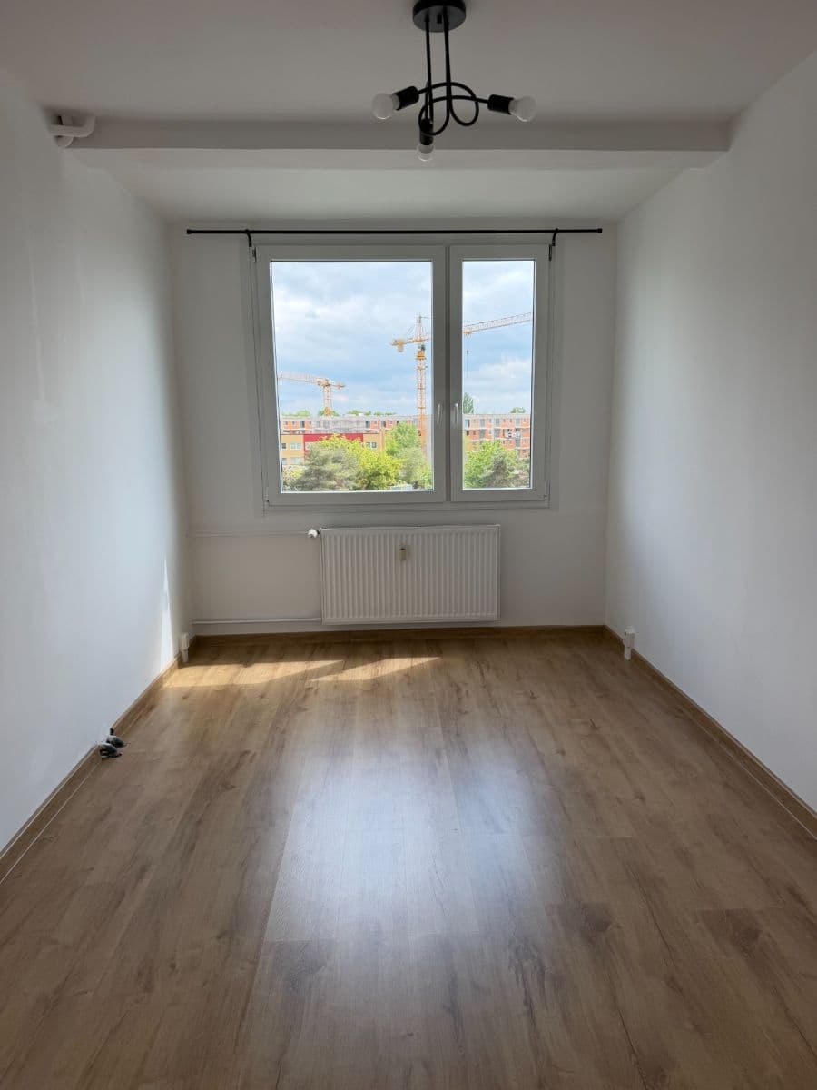 1 bedroom with open-plan kitchen flat to rent, 44 m², Prosecká, Prague, Prague 1 bedroom with open-plan kitchen flat to rent, 44 m², Prosecká, Prague, Prague