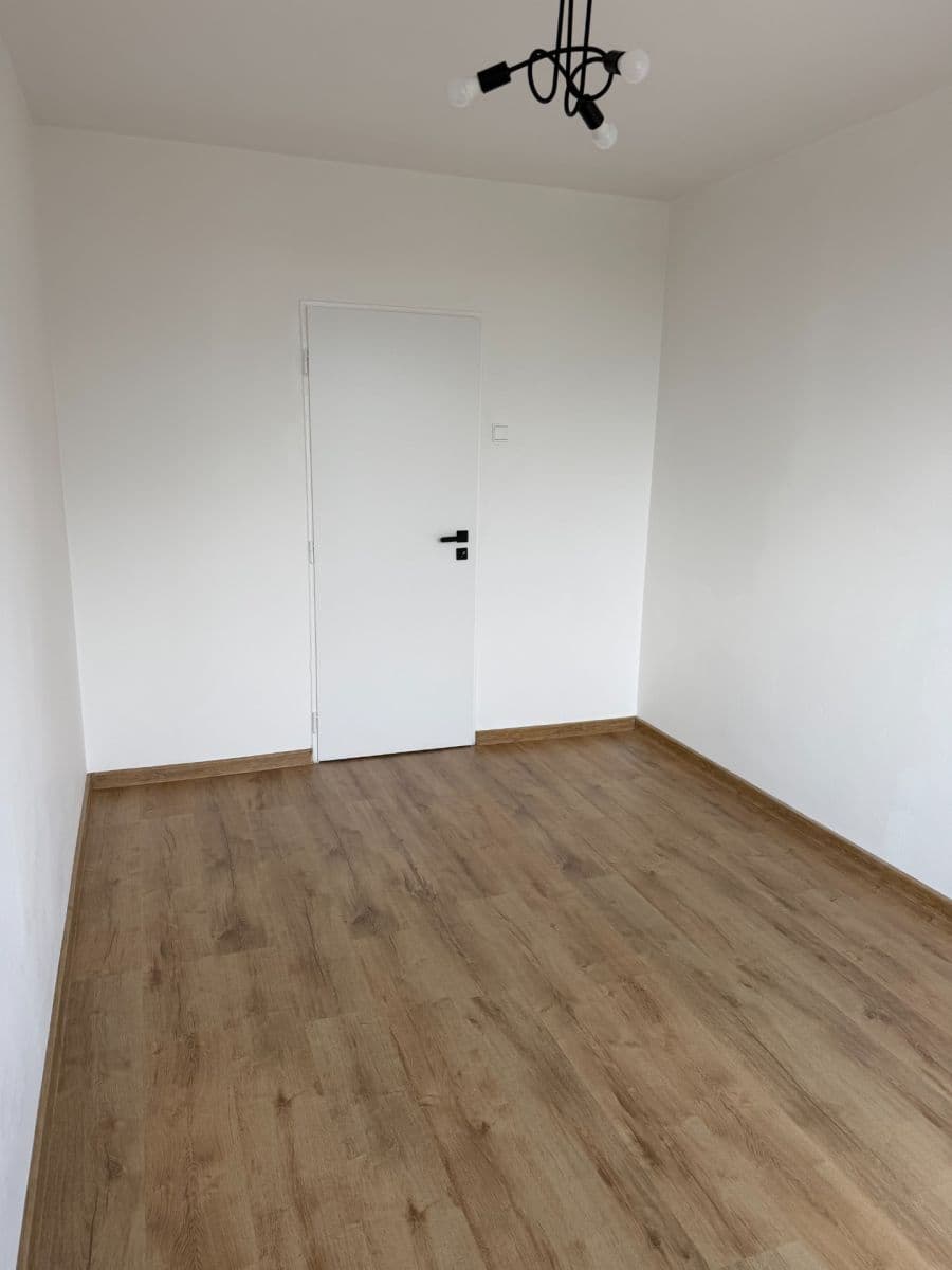 1 bedroom with open-plan kitchen flat to rent, 44 m², Prosecká, Prague, Prague 1 bedroom with open-plan kitchen flat to rent, 44 m², Prosecká, Prague, Prague