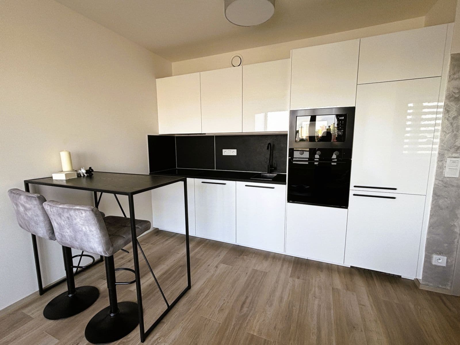 Studio flat to rent, 36 m², Arnošta Staňka, Prague, Prague Studio flat to rent, 36 m², Arnošta Staňka, Prague, Prague