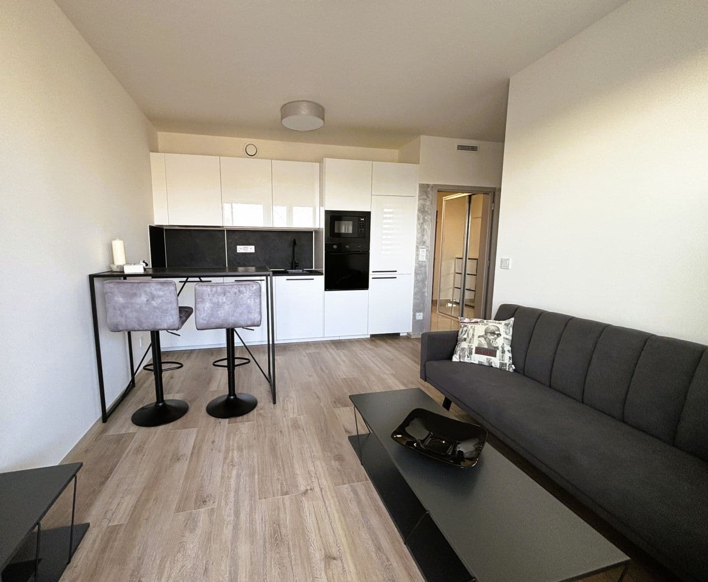 Studio flat to rent, 36 m², Arnošta Staňka, Prague, Prague Studio flat to rent, 36 m², Arnošta Staňka, Prague, Prague