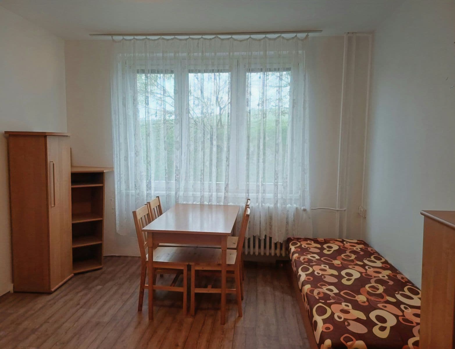1 bedroom with open-plan kitchen flat to rent, 35 m², Sídliště, Kovářská, Ústecký Region 1 bedroom with open-plan kitchen flat to rent, 35 m², Sídliště, Kovářská, Ústecký Region