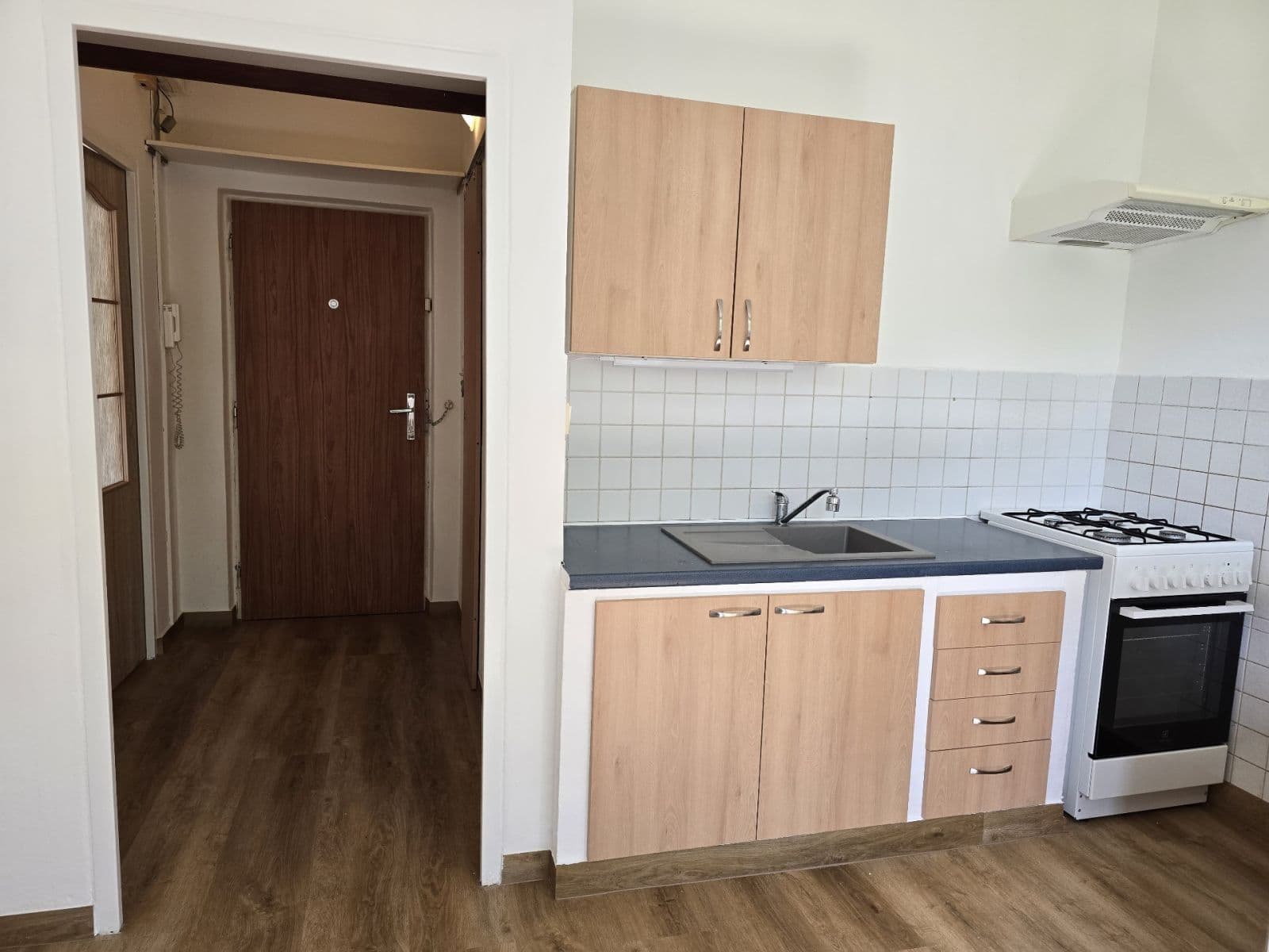 1 bedroom with open-plan kitchen flat to rent, 36 m², Beethovenova, Frýdek-Místek, Moravskoslezský Region 1 bedroom with open-plan kitchen flat to rent, 36 m², Beethovenova, Frýdek-Místek, Moravskoslezský Region