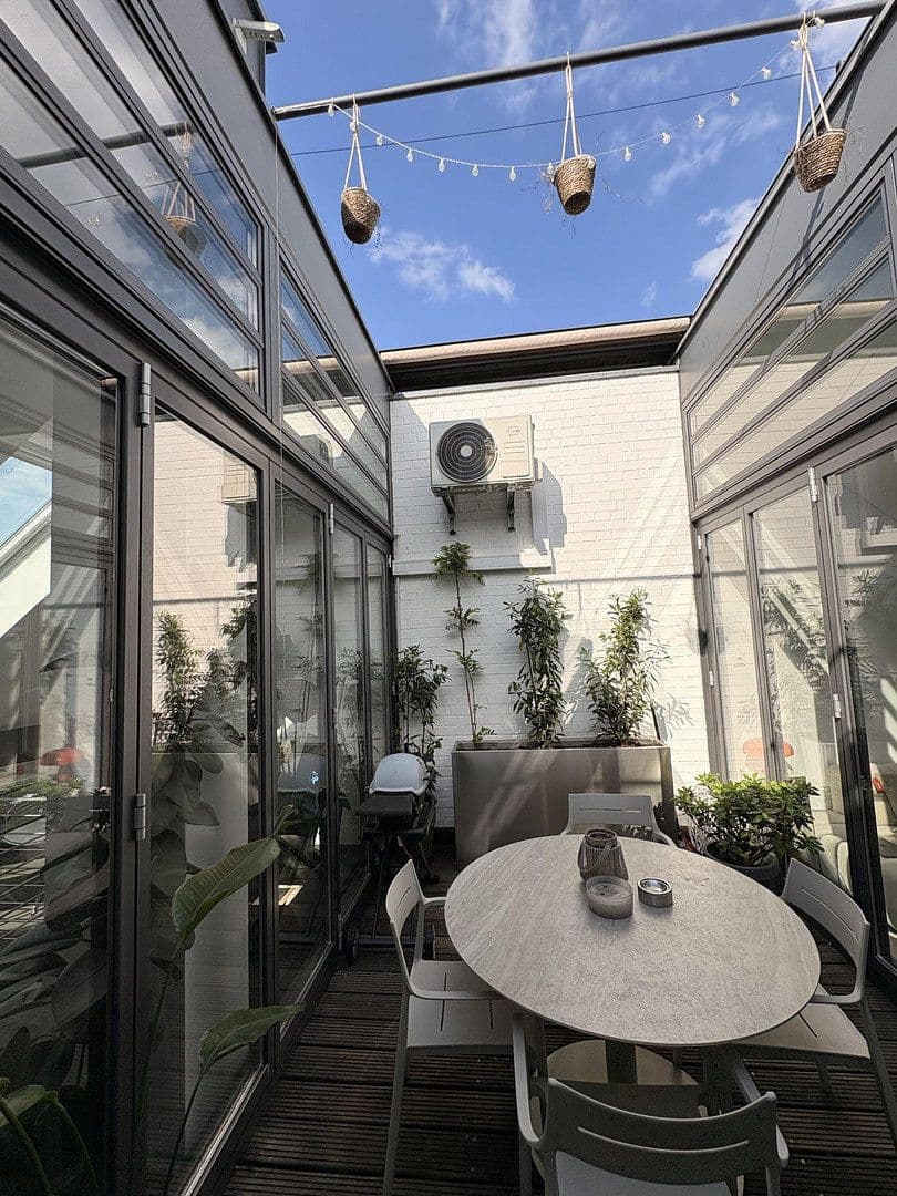 1 bedroom with open-plan kitchen flat for sale, 101 m², Frankfurt, Hesse 1 bedroom with open-plan kitchen flat for sale, 101 m², Frankfurt, Hesse