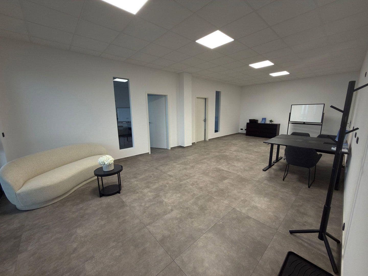 office to rent, 96 m², Emmy-Noether-Str. 4, Rheinbach, North Rhine-Westphalia office to rent, 96 m², Emmy-Noether-Str. 4, Rheinbach, North Rhine-Westphalia