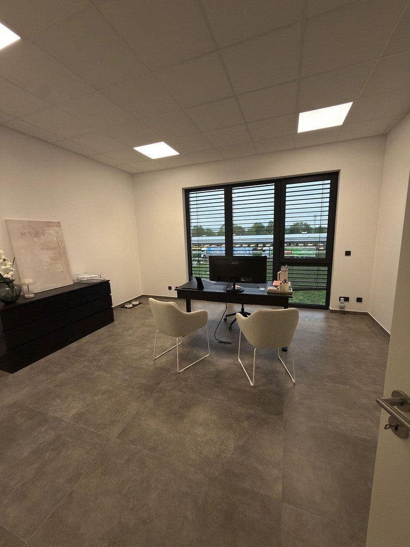 office to rent, 96 m², Emmy-Noether-Str. 4, Rheinbach, North Rhine-Westphalia office to rent, 96 m², Emmy-Noether-Str. 4, Rheinbach, North Rhine-Westphalia