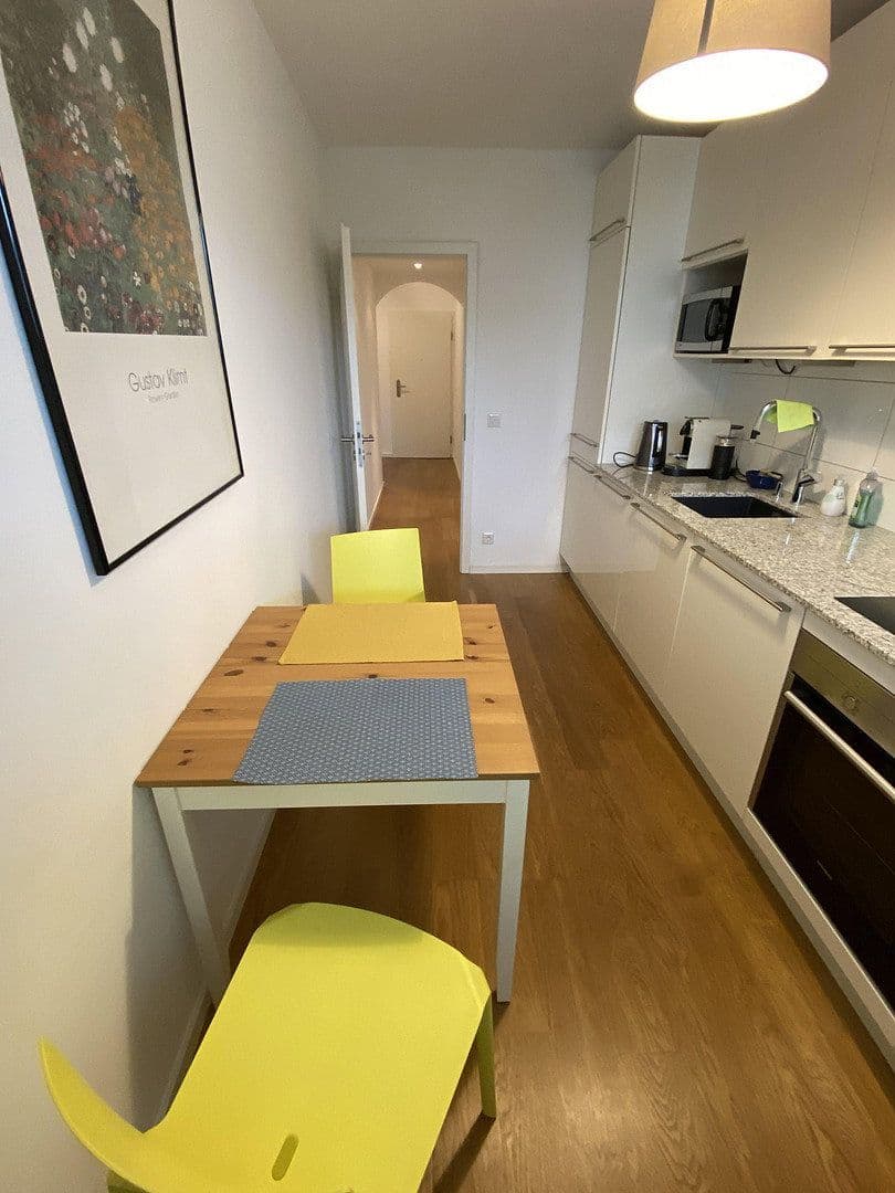 1 bedroom with open-plan kitchen flat to rent, 90 m², Bernhardstr. 147, Köln, North Rhine-Westphalia 1 bedroom with open-plan kitchen flat to rent, 90 m², Bernhardstr. 147, Köln, North Rhine-Westphalia