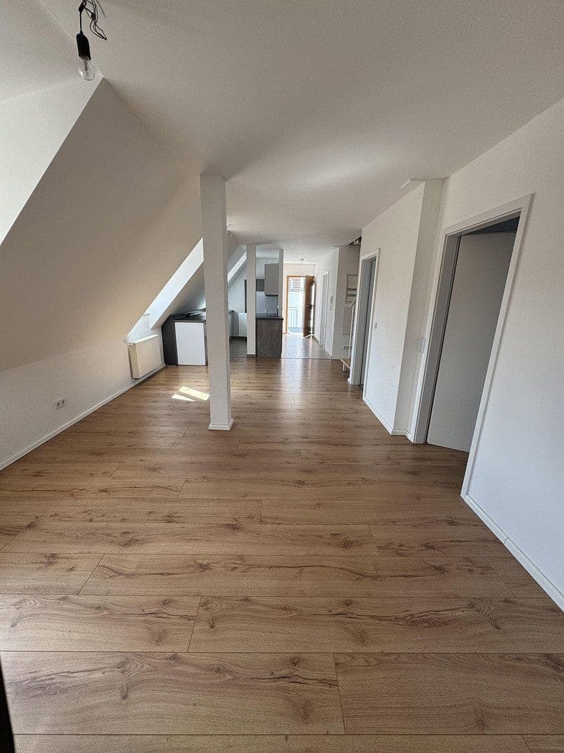 4 bedroom flat to rent, 110 m², Frankfurt, Hesse 4 bedroom flat to rent, 110 m², Frankfurt, Hesse