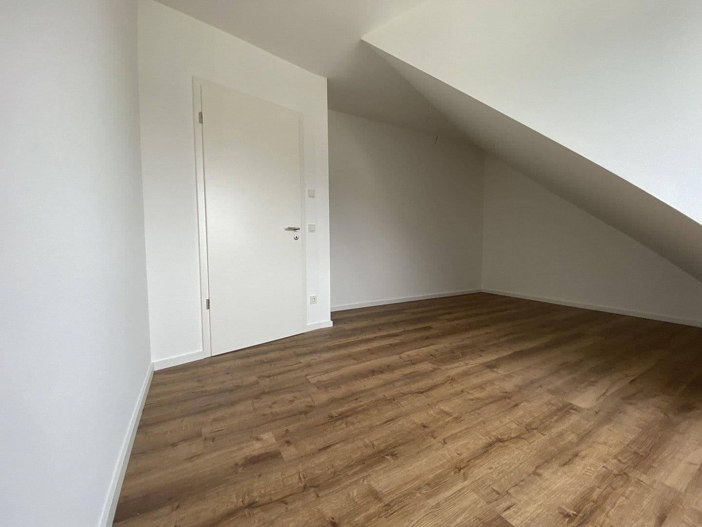 2 bedroom flat to rent, 53 m², Brauweilerstraße 79, Köln, North Rhine-Westphalia 2 bedroom flat to rent, 53 m², Brauweilerstraße 79, Köln, North Rhine-Westphalia