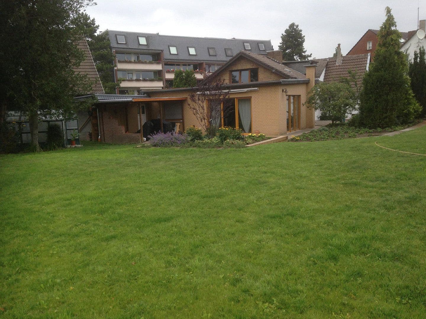 house to rent, 151 m², Hülsenbergweg 58, Ratingen, North Rhine-Westphalia house to rent, 151 m², Hülsenbergweg 58, Ratingen, North Rhine-Westphalia