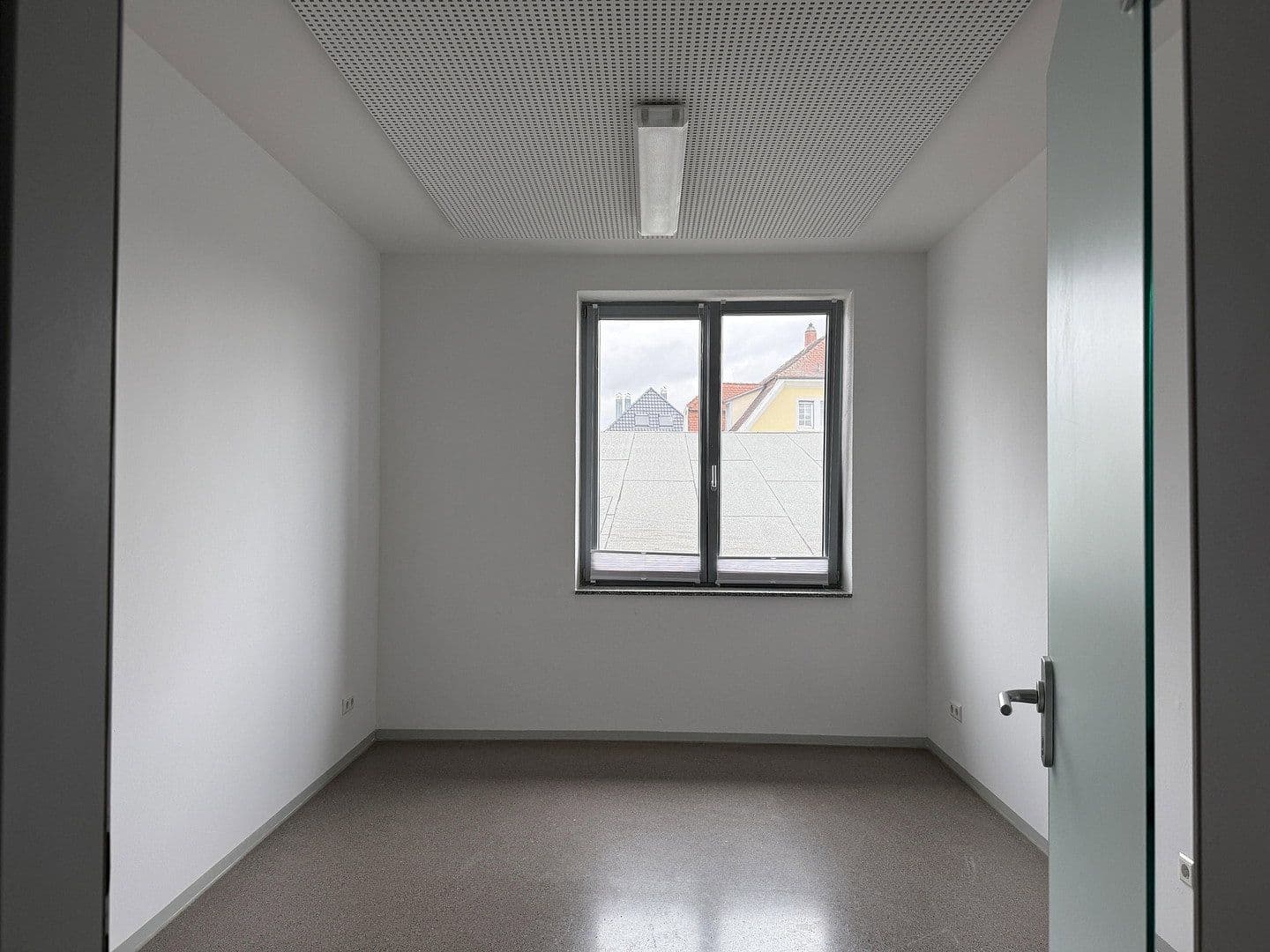 2 bedroom with open-plan kitchen flat to rent, 90 m², H.-E.-Busse Str. 4, Stockach, Baden-Württemberg 2 bedroom with open-plan kitchen flat to rent, 90 m², H.-E.-Busse Str. 4, Stockach, Baden-Württemberg
