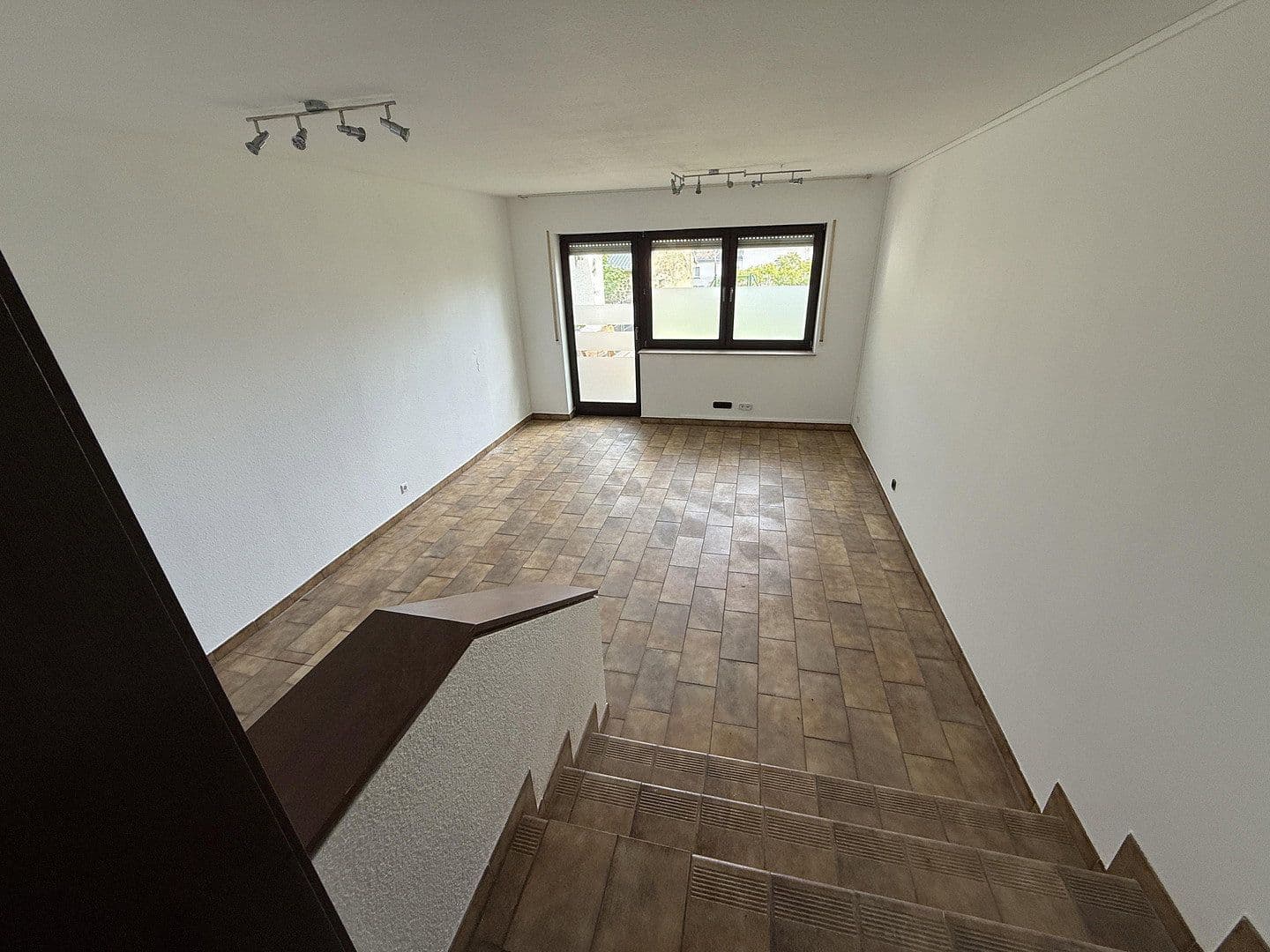 house to rent, 255 m², Bornwiese 4, Ransbach-Baumbach, Rhineland-Palatinate house to rent, 255 m², Bornwiese 4, Ransbach-Baumbach, Rhineland-Palatinate