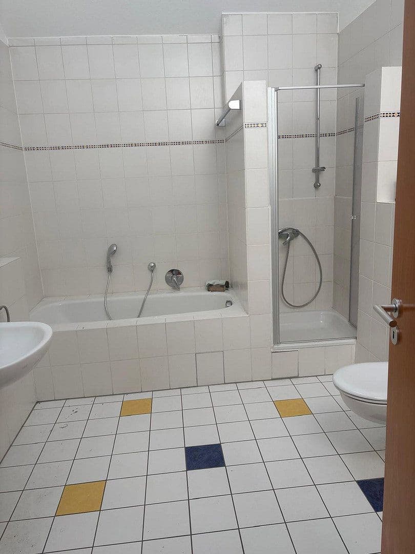 3 bedroom flat to rent, 150 m², Ludwigshafen am Rhein, Rhineland-Palatinate 3 bedroom flat to rent, 150 m², Ludwigshafen am Rhein, Rhineland-Palatinate