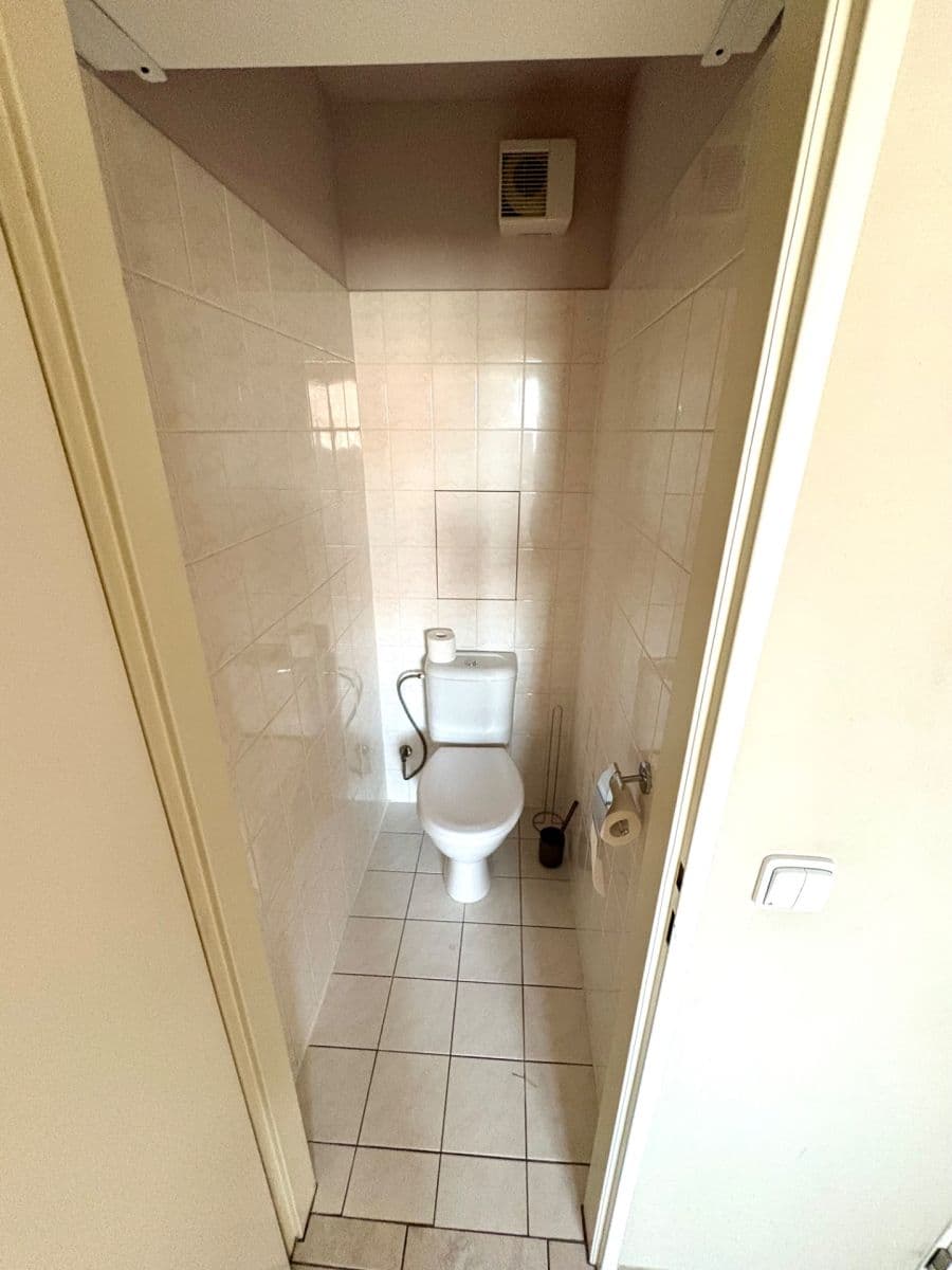 2 bedroom with open-plan kitchen flat to rent, 58 m², Okružní, Roudnice nad Labem, Ústecký Region 2 bedroom with open-plan kitchen flat to rent, 58 m², Okružní, Roudnice nad Labem, Ústecký Region