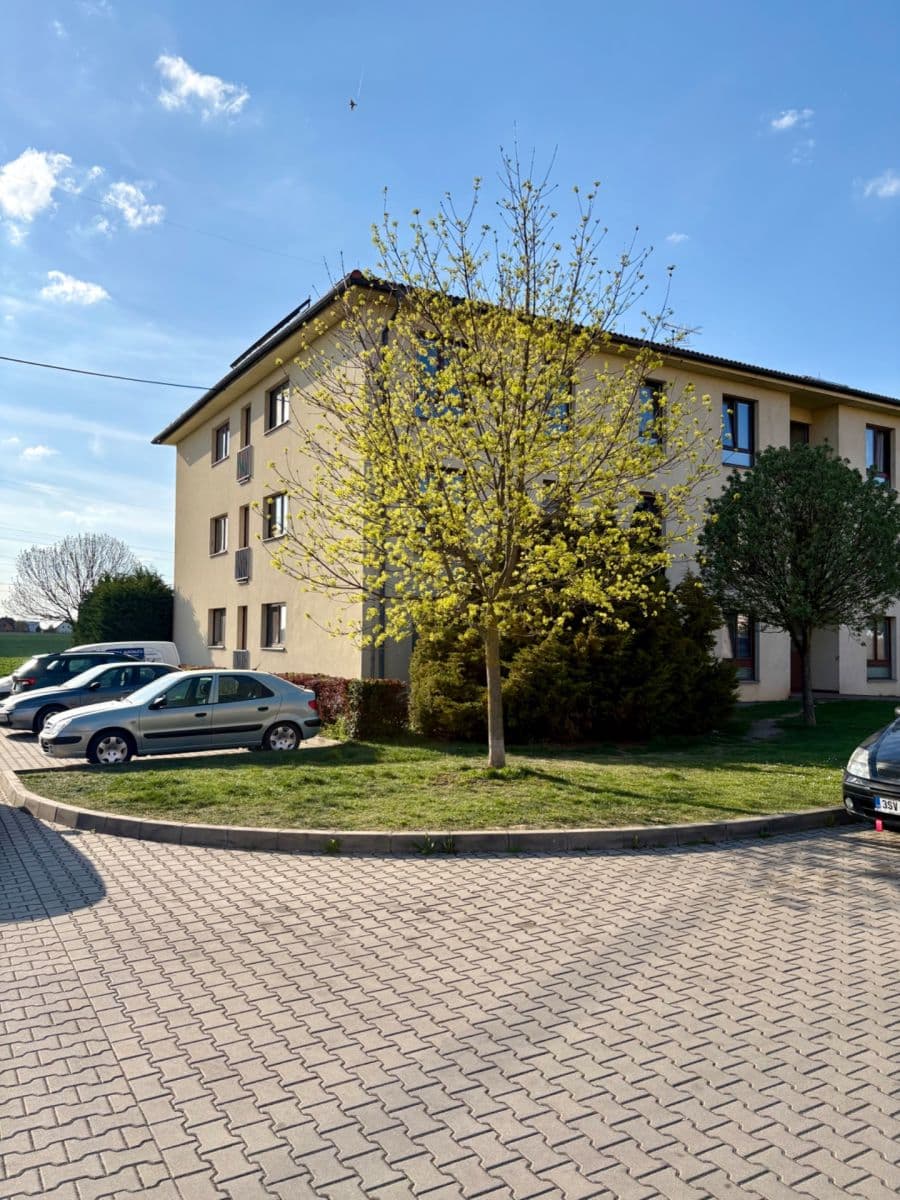 2 bedroom with open-plan kitchen flat to rent, 58 m², Okružní, Roudnice nad Labem, Ústecký Region 2 bedroom with open-plan kitchen flat to rent, 58 m², Okružní, Roudnice nad Labem, Ústecký Region