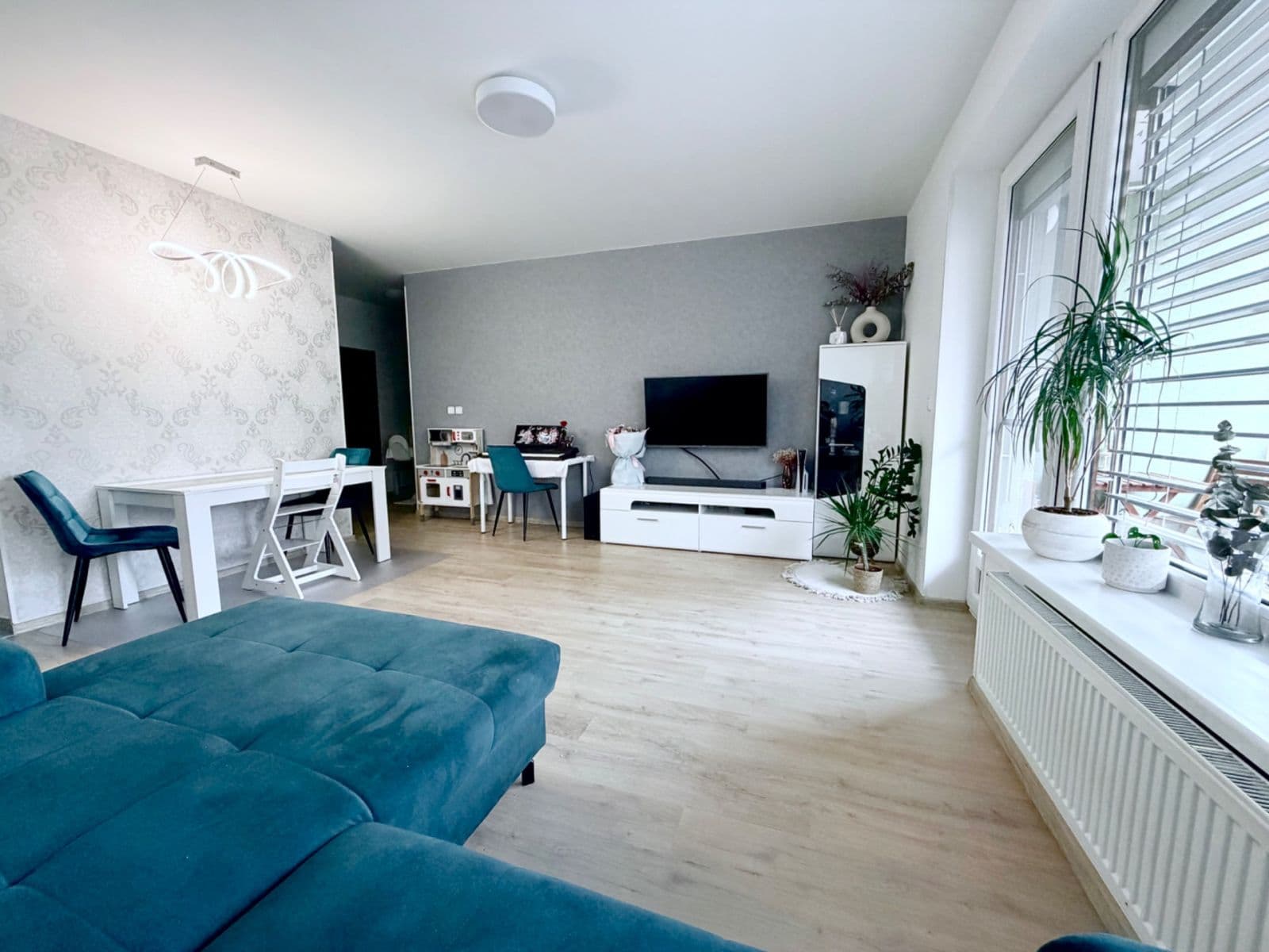 2 bedroom with open-plan kitchen flat to rent, 107 m², U Leskavy, Brno, Jihomoravský Region 2 bedroom with open-plan kitchen flat to rent, 107 m², U Leskavy, Brno, Jihomoravský Region