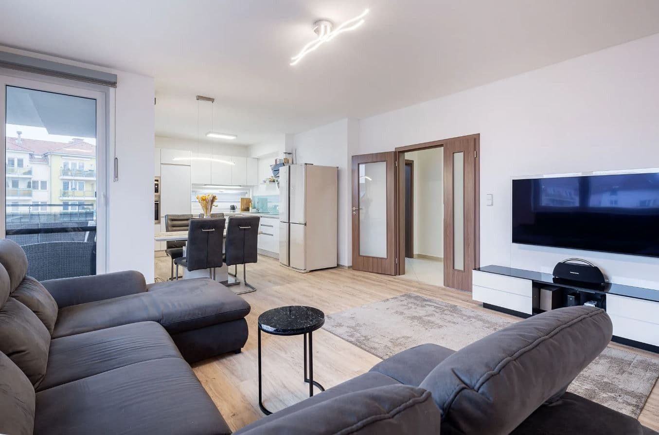 3 bedroom with open-plan kitchen flat for sale, 120 m², Padovská, Prague, Prague 3 bedroom with open-plan kitchen flat for sale, 120 m², Padovská, Prague, Prague