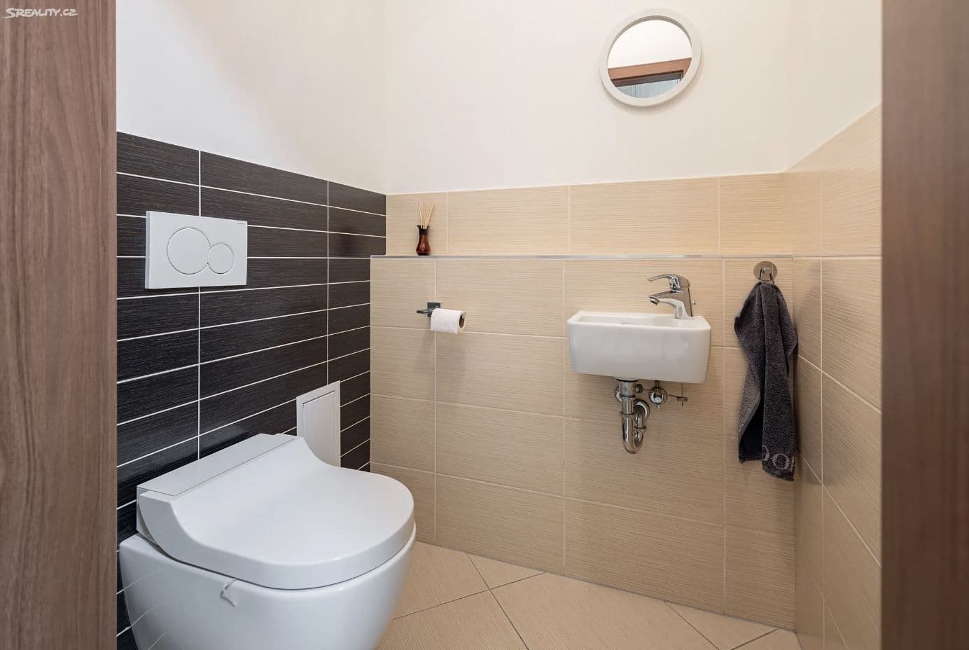 3 bedroom with open-plan kitchen flat for sale, 120 m², Padovská, Prague, Prague 3 bedroom with open-plan kitchen flat for sale, 120 m², Padovská, Prague, Prague