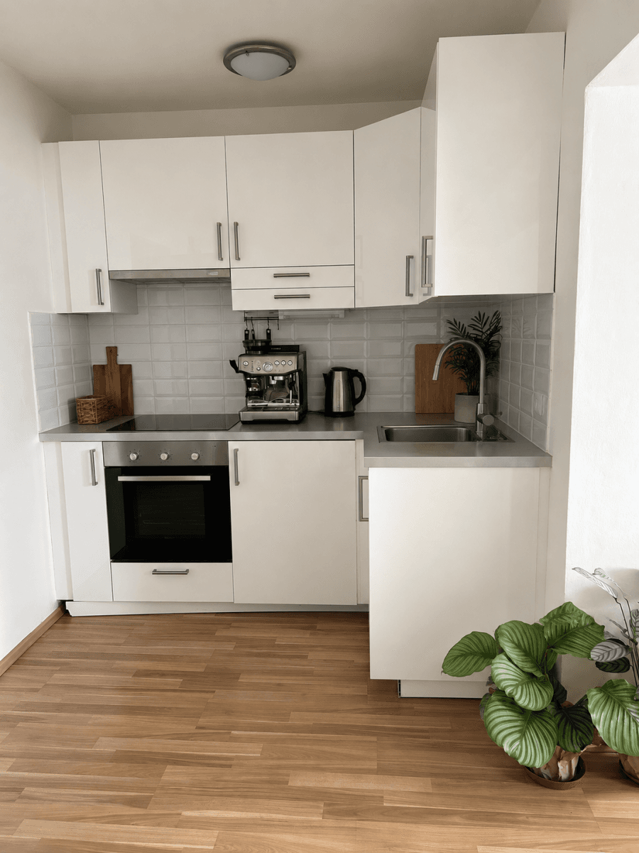 Studio flat to rent, 37 m², Roháčova, Prague, Prague Studio flat to rent, 37 m², Roháčova, Prague, Prague