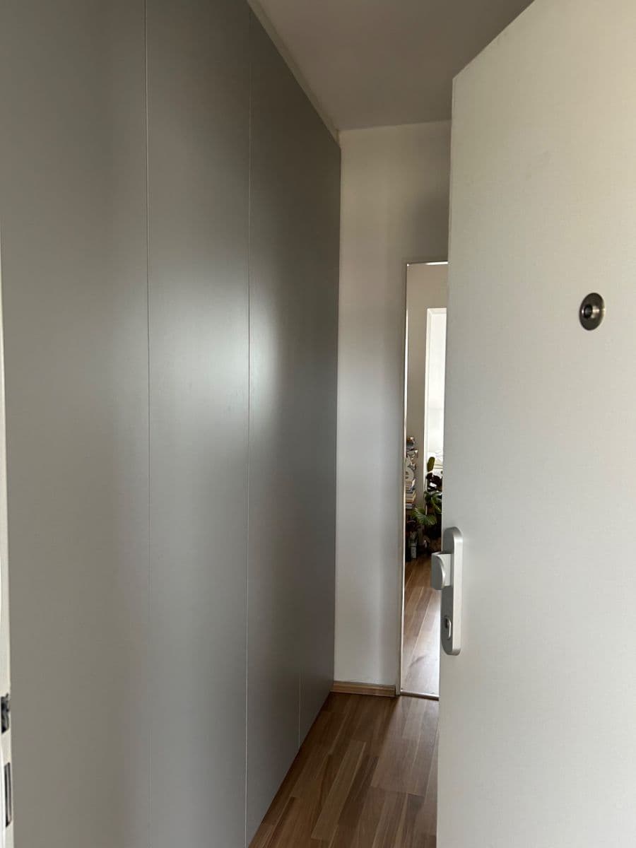 Studio flat to rent, 37 m², Roháčova, Prague, Prague Studio flat to rent, 37 m², Roháčova, Prague, Prague