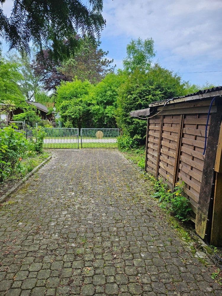 plot for sale, 600 m², Am Krebsbach 63 ( mittleres Grundstück ), Karlsfeld, Bavaria plot for sale, 600 m², Am Krebsbach 63 ( mittleres Grundstück ), Karlsfeld, Bavaria