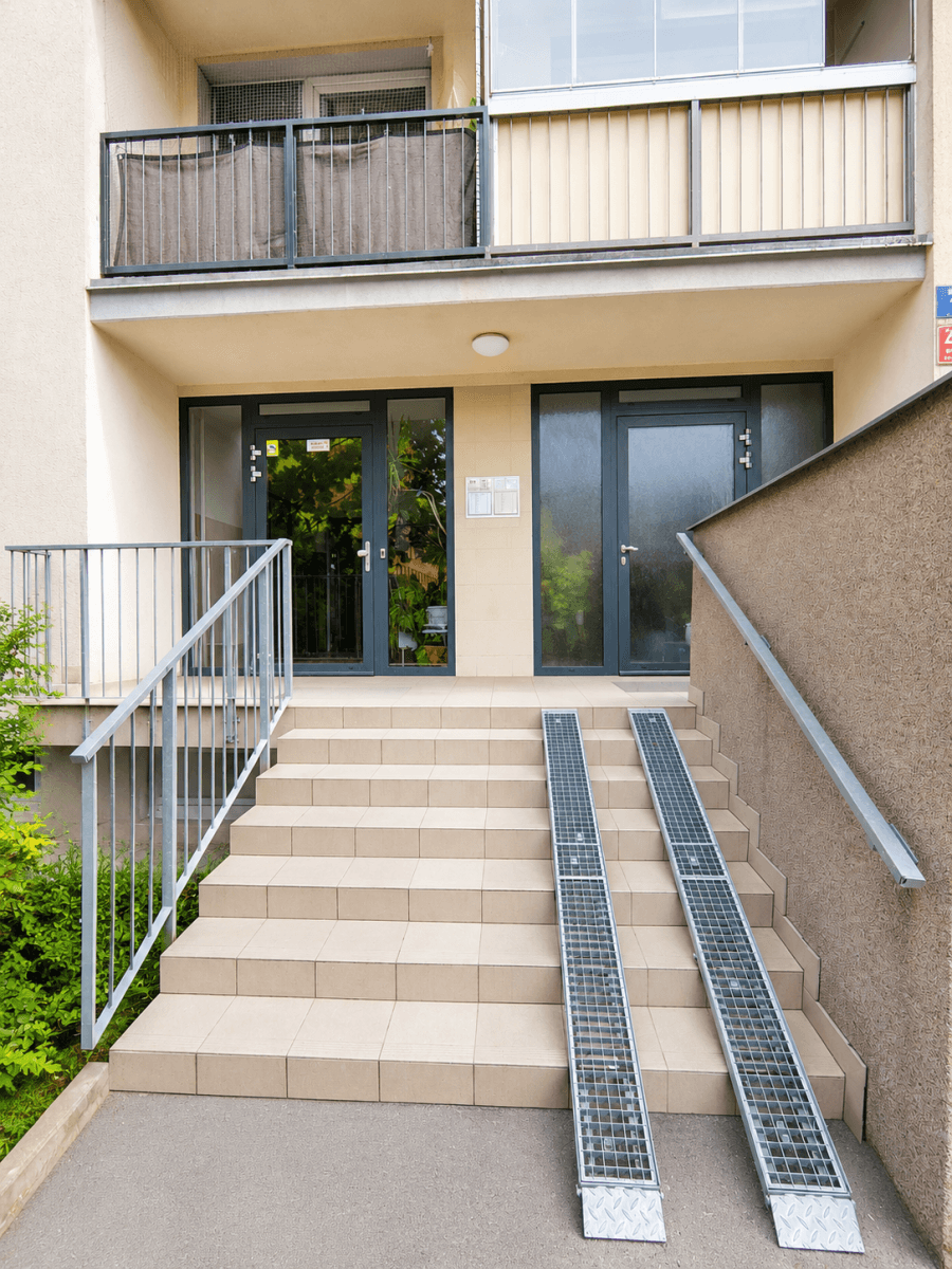 2 bedroom with open-plan kitchen flat for sale, 60 m², Radomská, Prague, Prague 2 bedroom with open-plan kitchen flat for sale, 60 m², Radomská, Prague, Prague