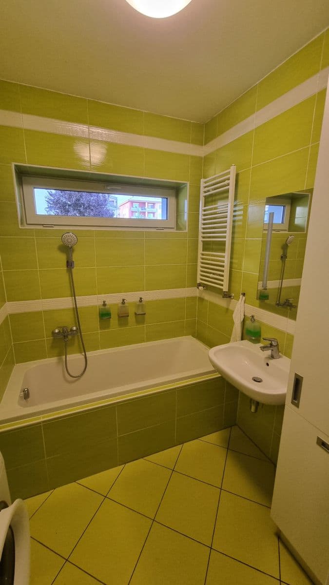 2 bedroom with open-plan kitchen flat for sale, 62 m², Brněnská Pole, Šlapanice, Jihomoravský Region 2 bedroom with open-plan kitchen flat for sale, 62 m², Brněnská Pole, Šlapanice, Jihomoravský Region