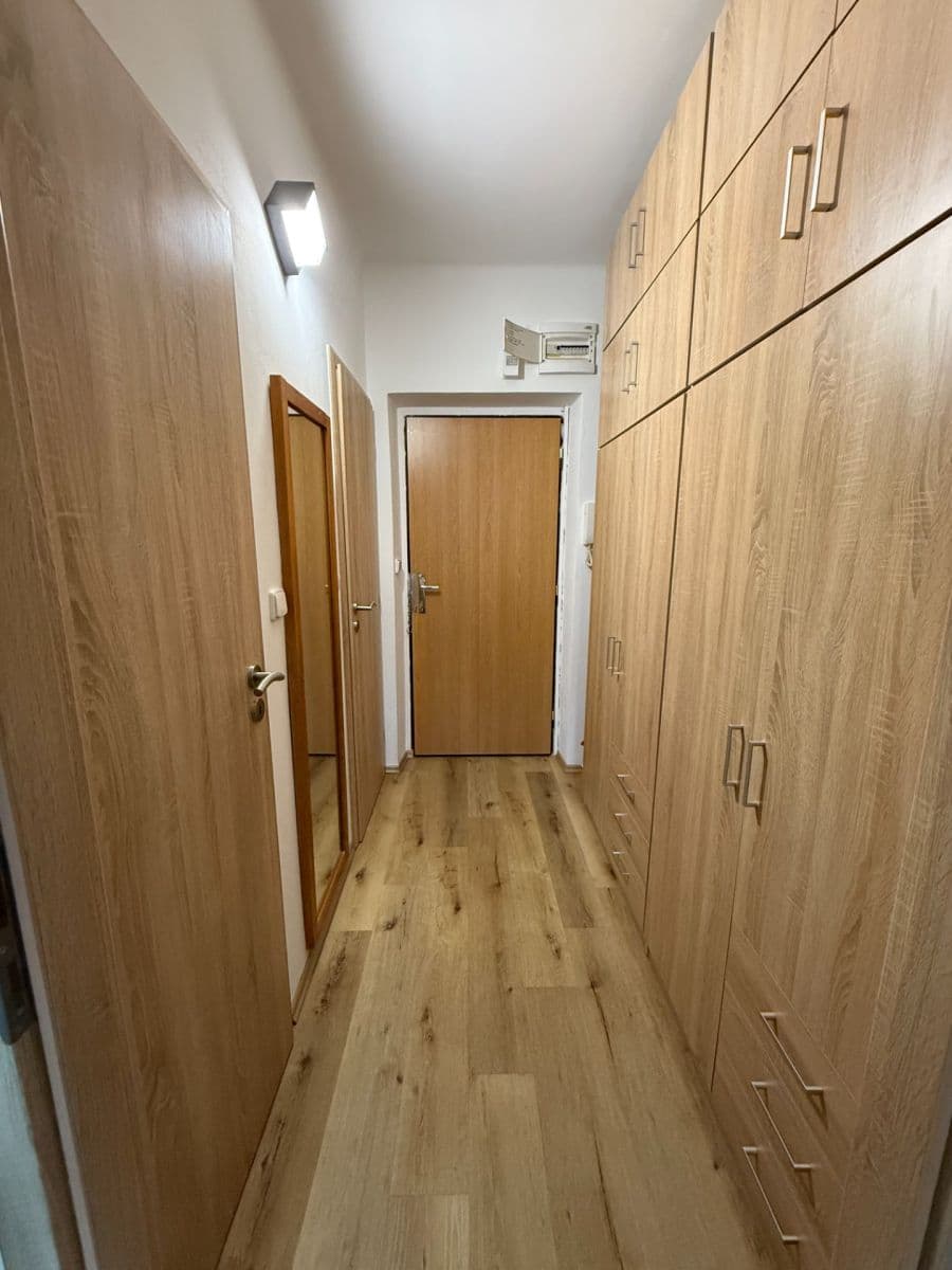 1 bedroom flat to rent, 37 m², Kralupská, Brandýs nad Labem-Stará Boleslav, Středočeský Region 1 bedroom flat to rent, 37 m², Kralupská, Brandýs nad Labem-Stará Boleslav, Středočeský Region