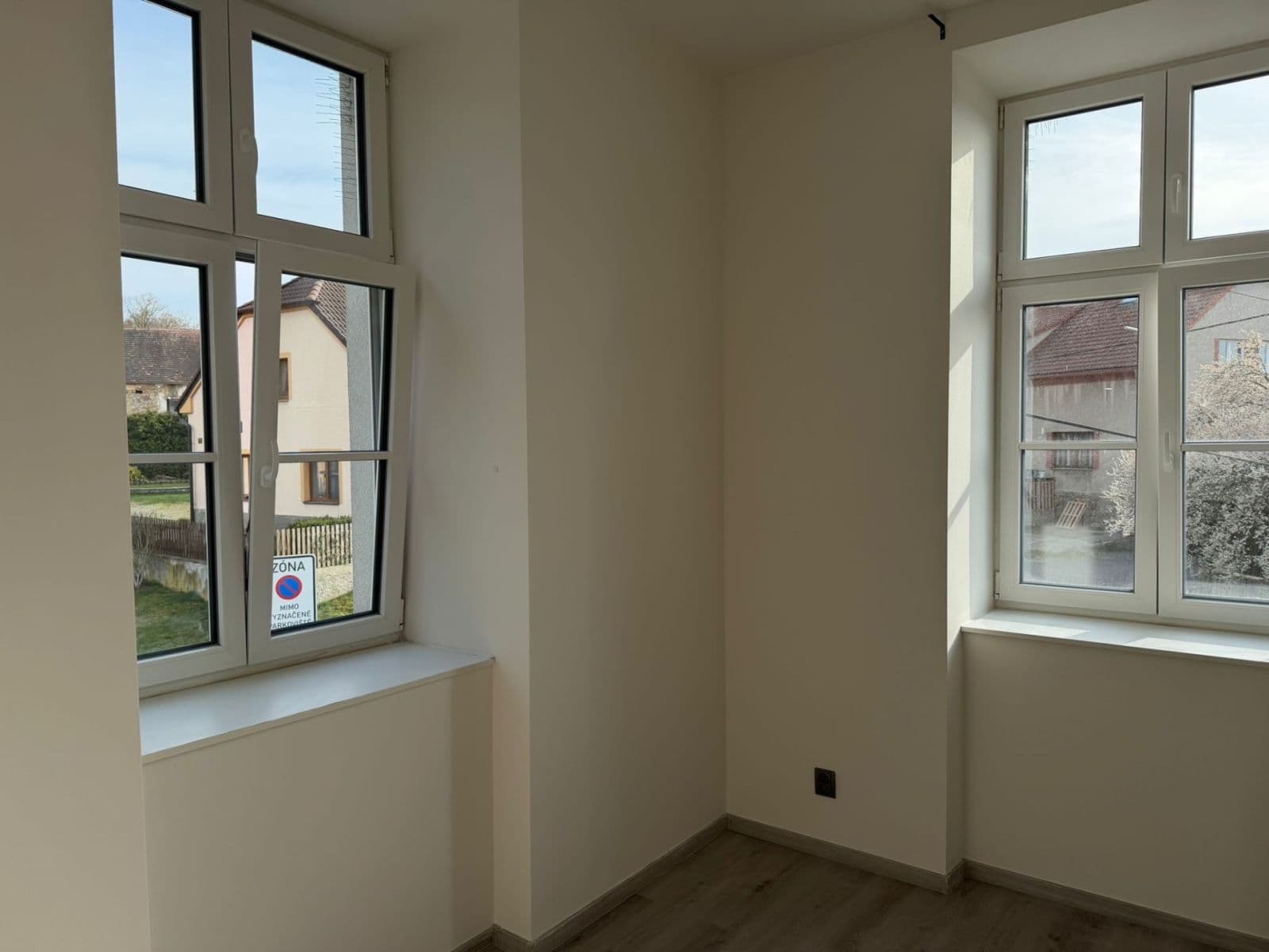 2 bedroom with open-plan kitchen flat to rent, 54 m², Daleké Dušníky, Středočeský Region 2 bedroom with open-plan kitchen flat to rent, 54 m², Daleké Dušníky, Středočeský Region