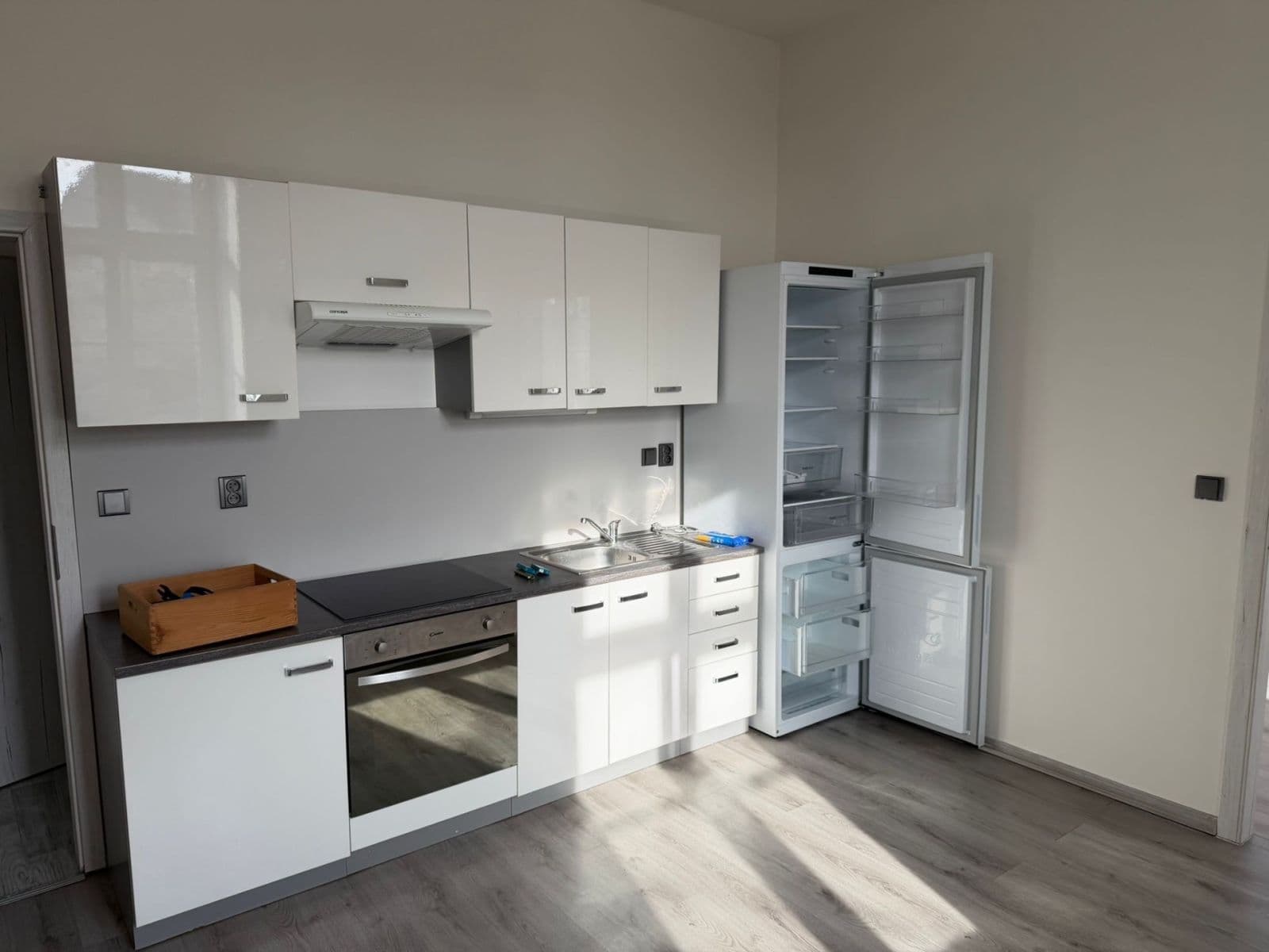 2 bedroom with open-plan kitchen flat to rent, 54 m², Daleké Dušníky, Středočeský Region 2 bedroom with open-plan kitchen flat to rent, 54 m², Daleké Dušníky, Středočeský Region