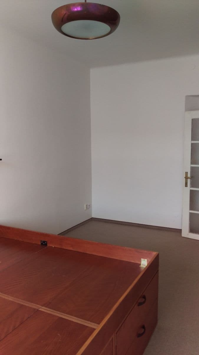 1 bedroom with open-plan kitchen flat to rent, 44 m², Radhošťská, Prague, Prague 1 bedroom with open-plan kitchen flat to rent, 44 m², Radhošťská, Prague, Prague