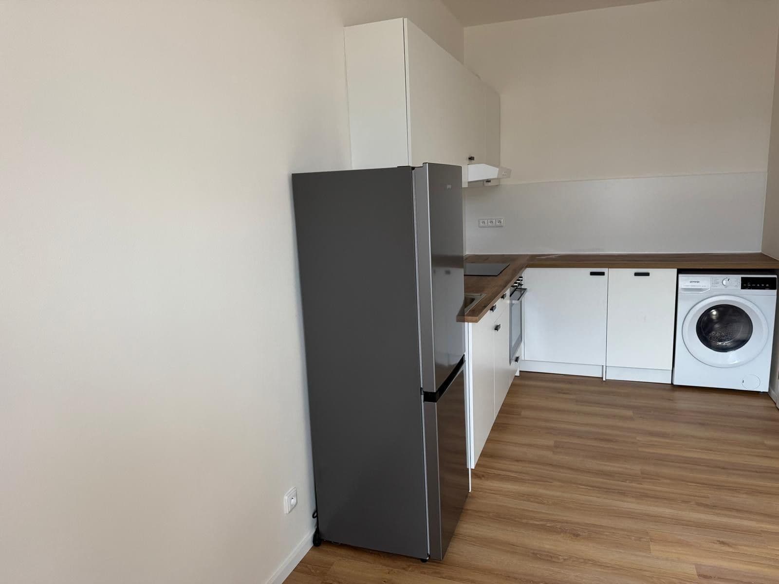 1 bedroom with open-plan kitchen flat to rent, 34 m², Českomoravská, Prague, Prague 1 bedroom with open-plan kitchen flat to rent, 34 m², Českomoravská, Prague, Prague